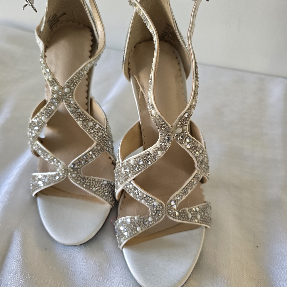 Betsey Johnson White and Silver Strappy Heels